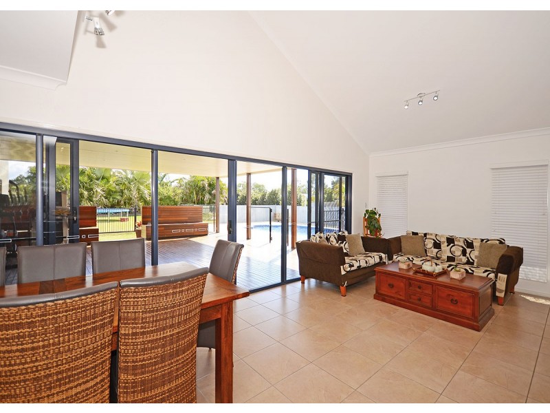 32 Blue Lagoon Way, Dundowran Beach QLD 4655