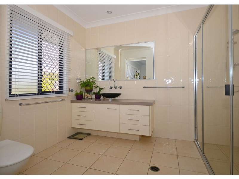 32 Blue Lagoon Way, Dundowran Beach QLD 4655