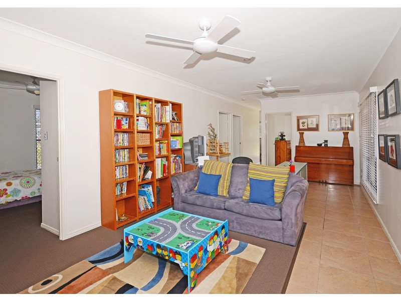 32 Blue Lagoon Way, Dundowran Beach QLD 4655