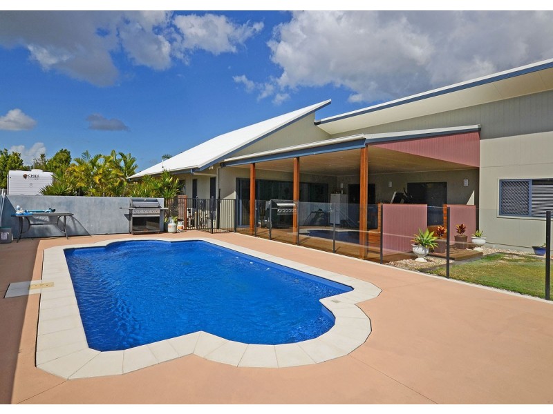 32 Blue Lagoon Way, Dundowran Beach QLD 4655