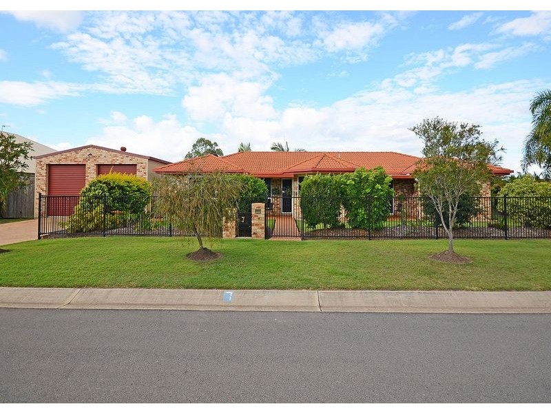 7 Marcocci Street, Urraween QLD 4655