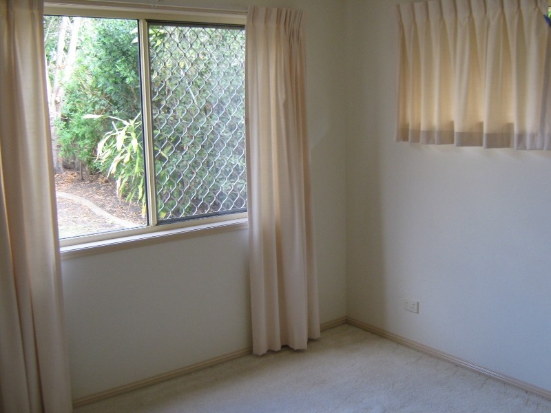 13 Ocean Street, Torquay QLD 4655