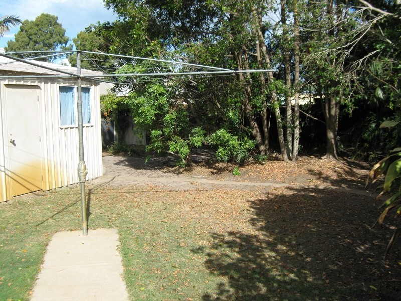13 Ocean Street, Torquay QLD 4655