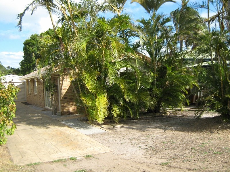 13 Ocean Street, Torquay QLD 4655