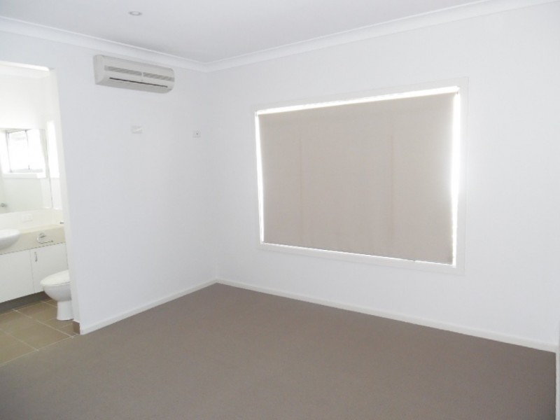 8/542 Esplanade, Urangan QLD 4655