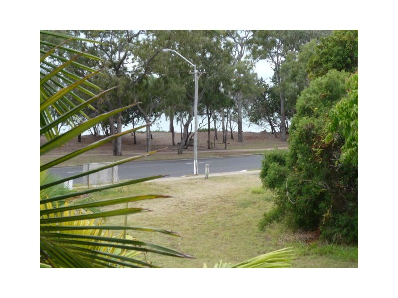 8/542 Esplanade, Urangan QLD 4655