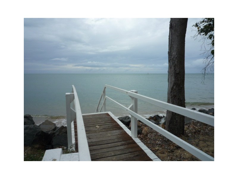 8/542 Esplanade, Urangan QLD 4655