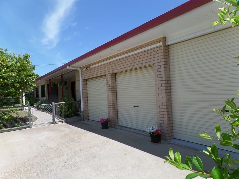 33 Miller Street, Urangan QLD 4655