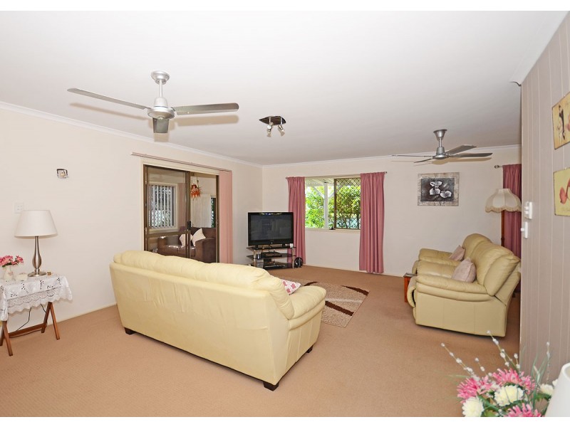 33 Miller Street, Urangan QLD 4655