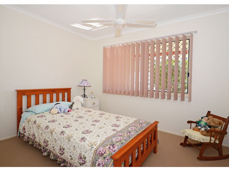 33 Miller Street, Urangan QLD 4655