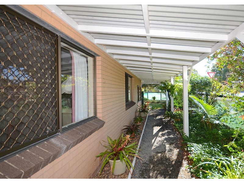 33 Miller Street, Urangan QLD 4655
