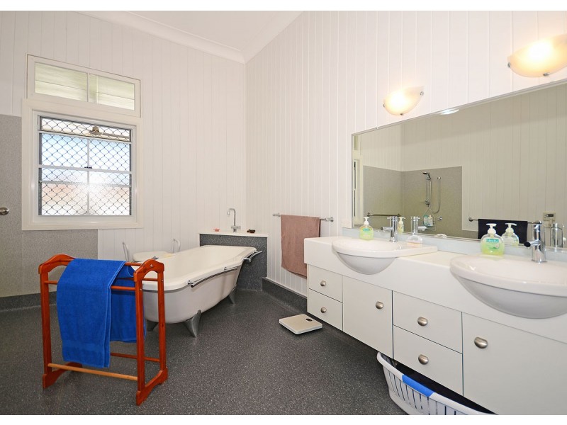 17 Freshwater Street, Scarness QLD 4655