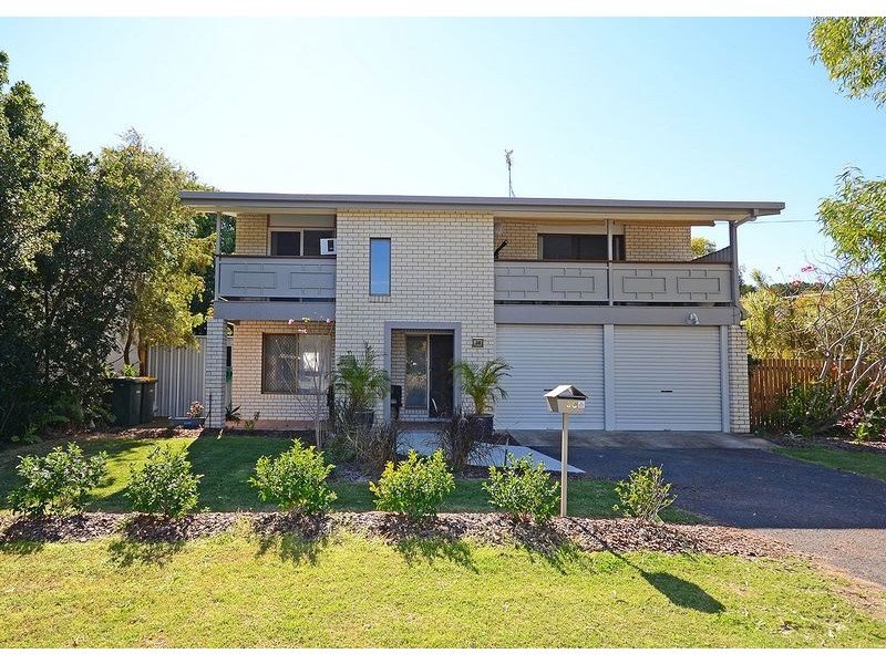 30 Prince Street, Urangan QLD 4655