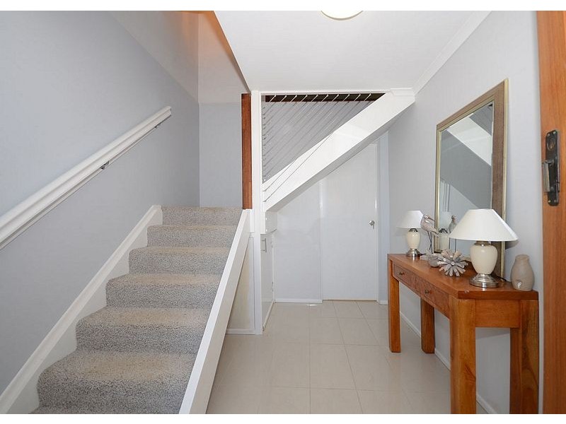 30 Prince Street, Urangan QLD 4655