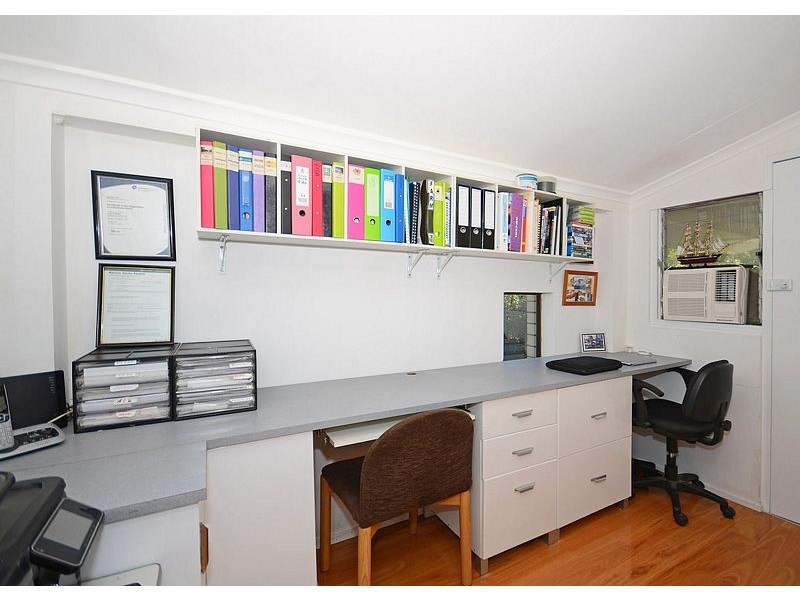 30 Prince Street, Urangan QLD 4655