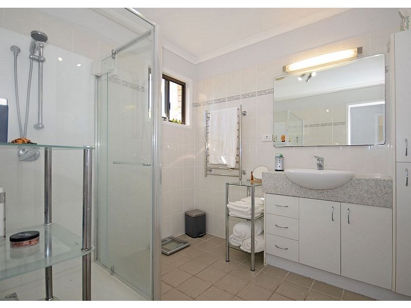 30 Prince Street, Urangan QLD 4655