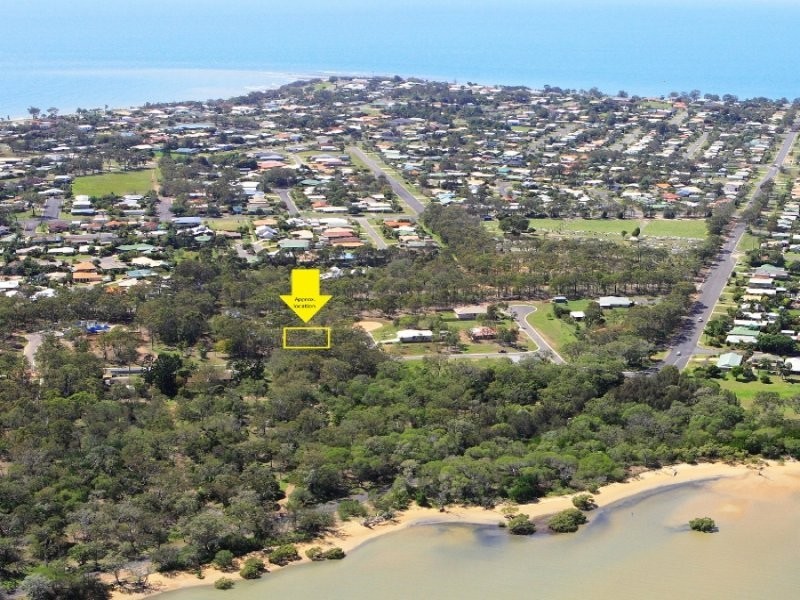 6 Cumberland Crt, Point Vernon QLD 4655