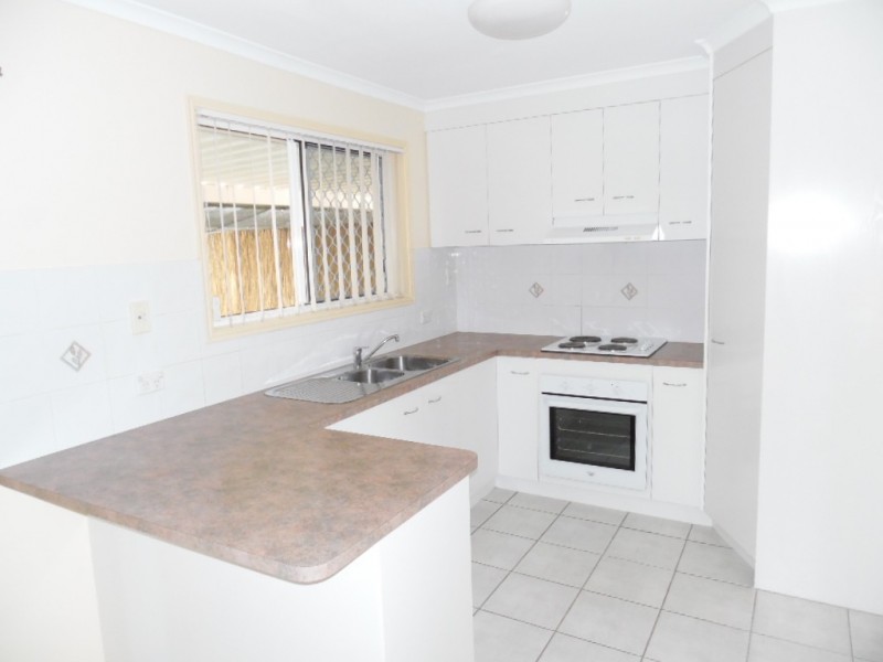 3 Johnston Boulevard, Urraween QLD 4655