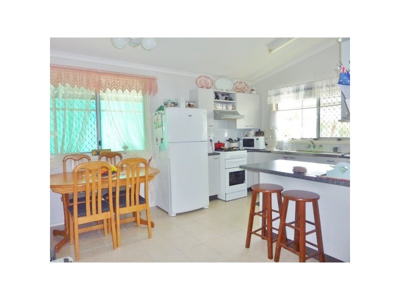 3-295 Boat Harbour Drive, Scarness QLD 4655