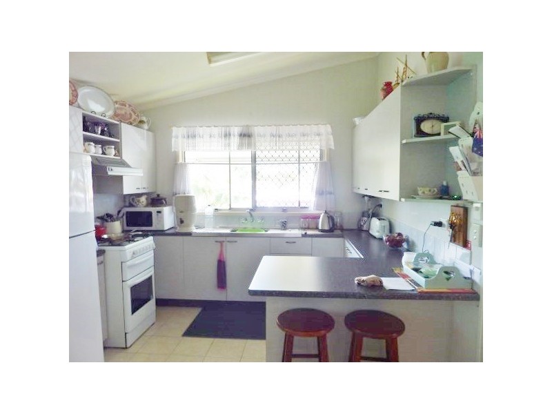 3-295 Boat Harbour Drive, Scarness QLD 4655