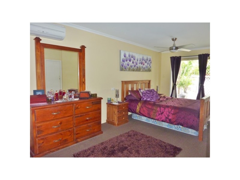 5 White Street, Point Vernon QLD 4655