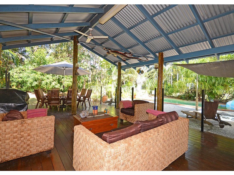 26 Flora Court, Dundowran Beach QLD 4655
