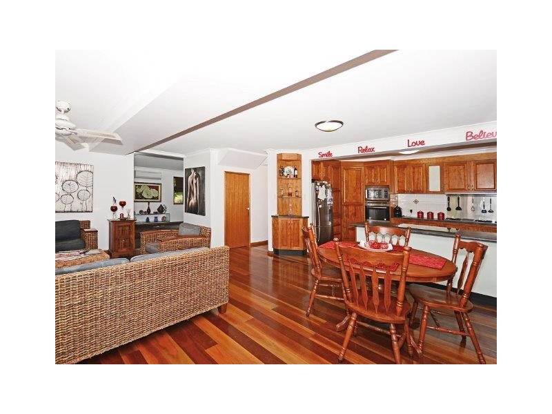 26 Flora Court, Dundowran Beach QLD 4655