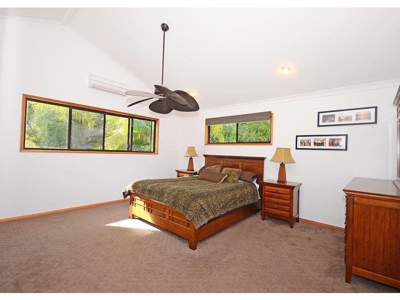26 Flora Court, Dundowran Beach QLD 4655