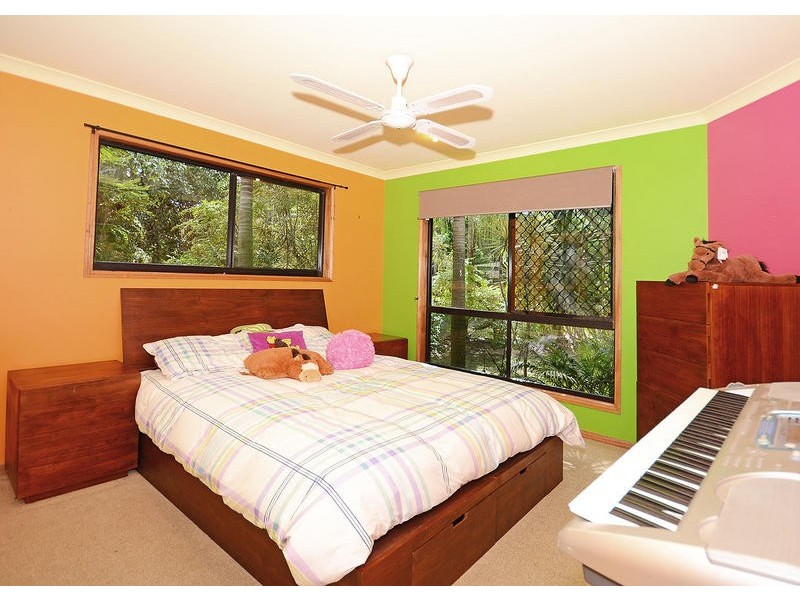 26 Flora Court, Dundowran Beach QLD 4655