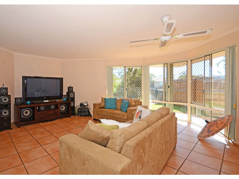 59 Ladbroke Crescent, Urangan QLD 4655