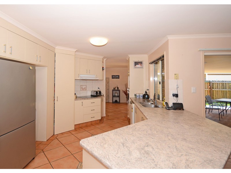 59 Ladbroke Crescent, Urangan QLD 4655