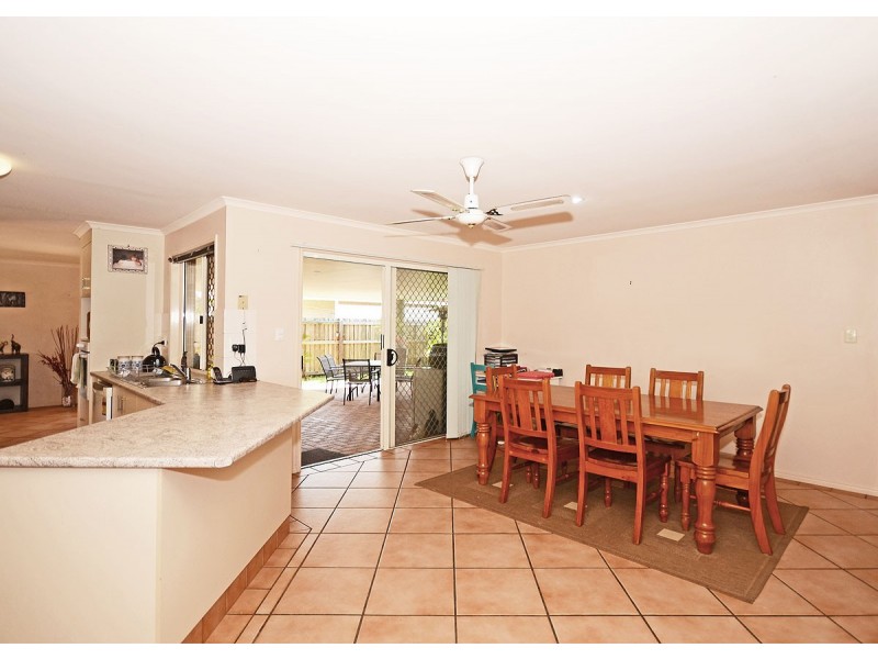 59 Ladbroke Crescent, Urangan QLD 4655