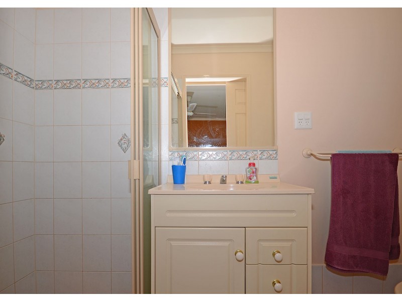 59 Ladbroke Crescent, Urangan QLD 4655