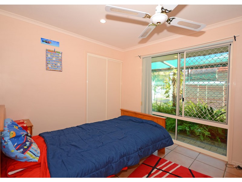 59 Ladbroke Crescent, Urangan QLD 4655