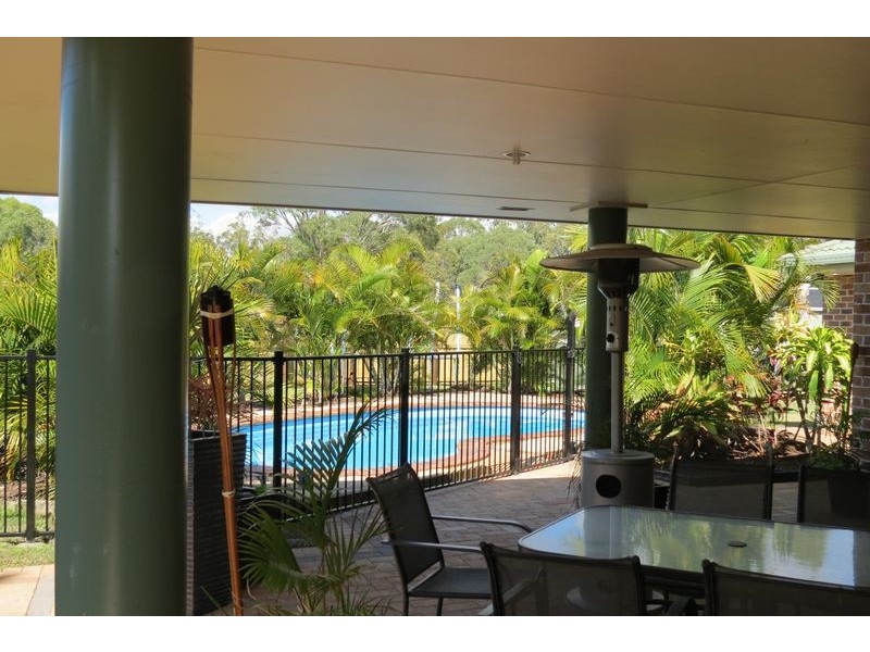 59 Ladbroke Crescent, Urangan QLD 4655