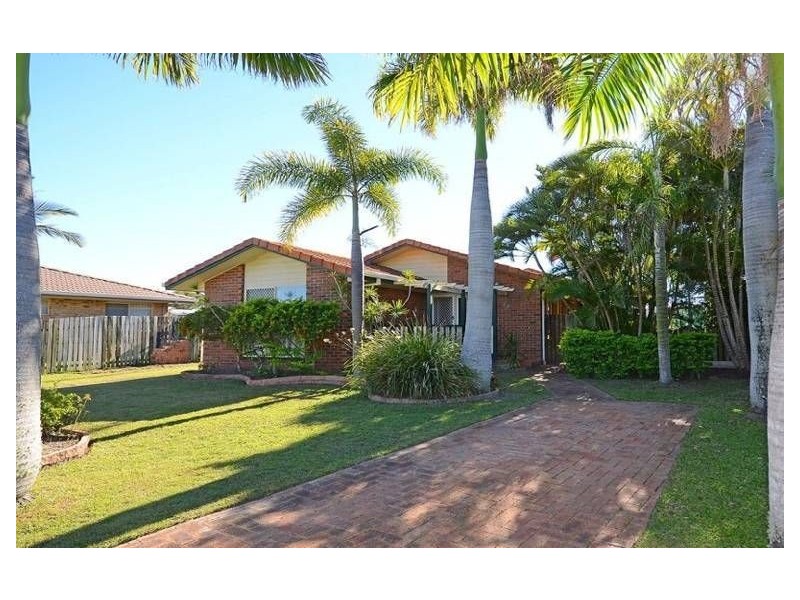 23 Cassandra Crescent, Urangan QLD 4655