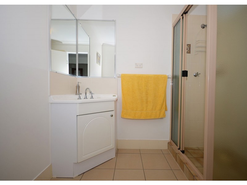21 Aplin Street, Point Vernon QLD 4655