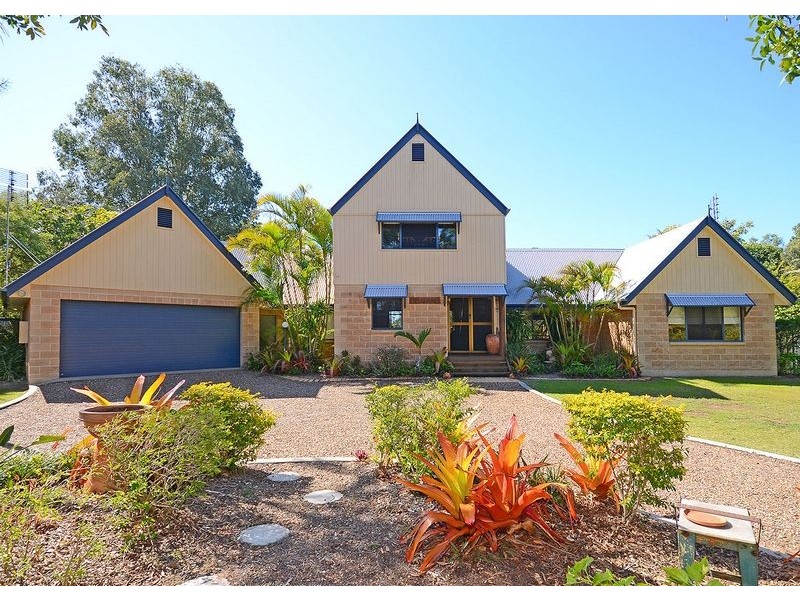 4 Meadow Drive, Dundowran Beach QLD 4655