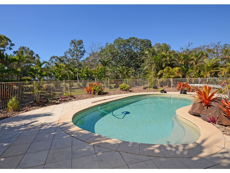 4 Meadow Drive, Dundowran Beach QLD 4655