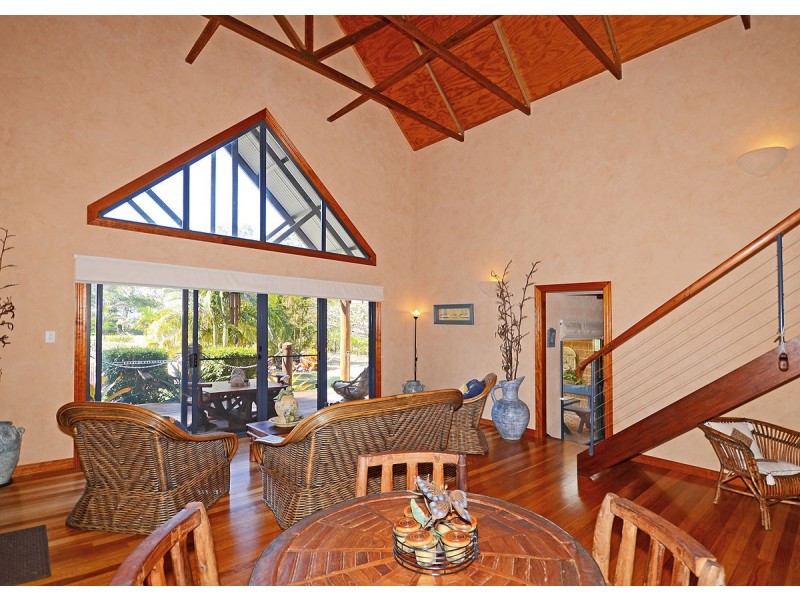 4 Meadow Drive, Dundowran Beach QLD 4655