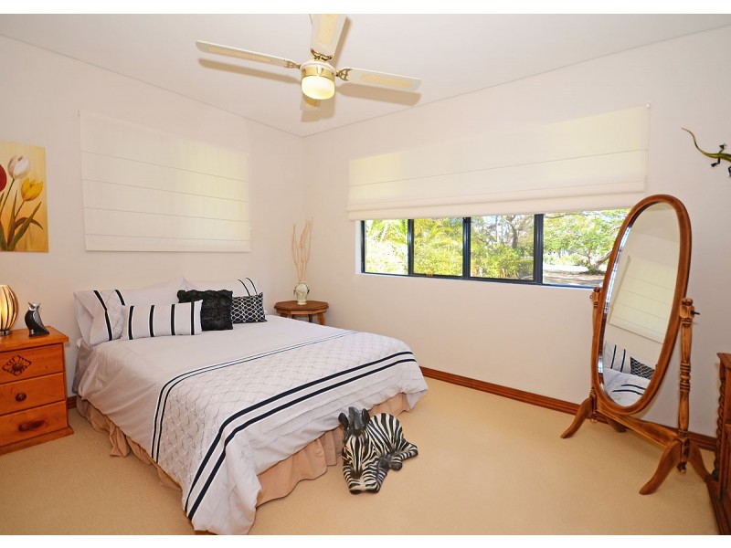 4 Meadow Drive, Dundowran Beach QLD 4655