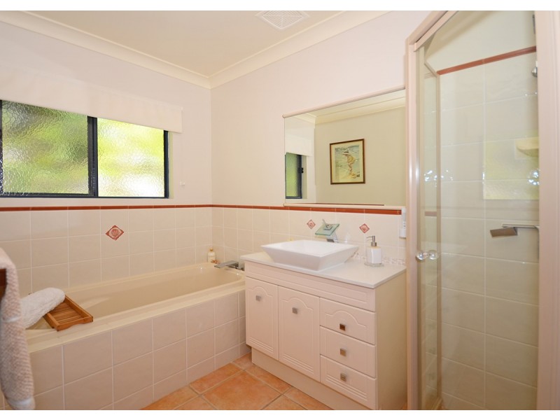 4 Meadow Drive, Dundowran Beach QLD 4655