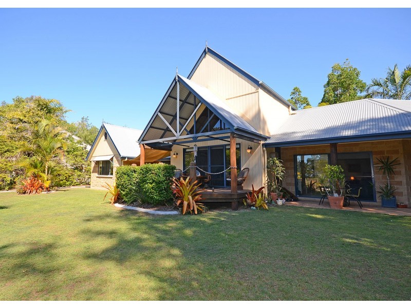 4 Meadow Drive, Dundowran Beach QLD 4655