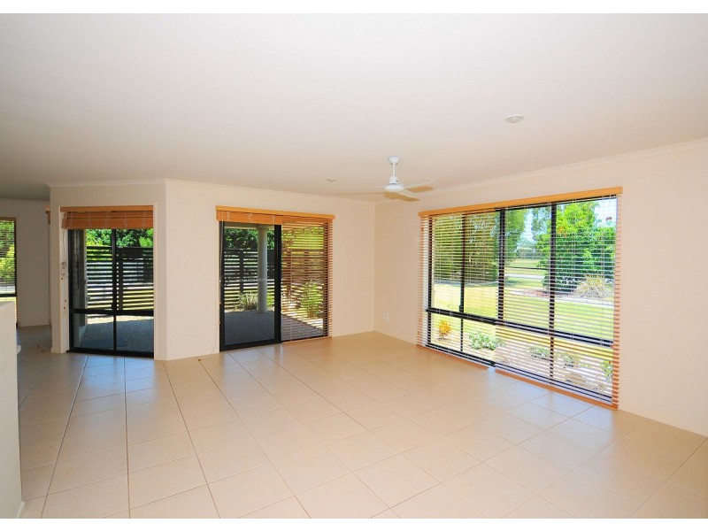 20 Seahorse Circuit, Dundowran Beach QLD 4655