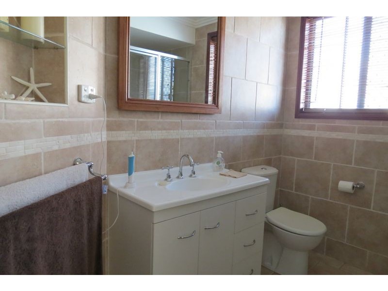 116 Hammond Street, Urangan QLD 4655