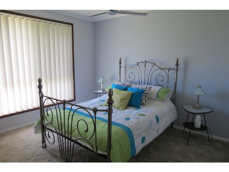 116 Hammond Street, Urangan QLD 4655