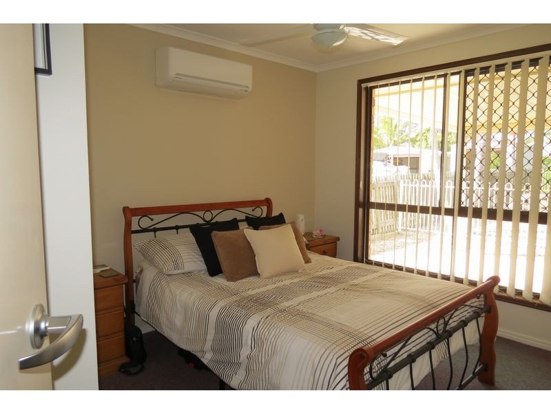 116 Hammond Street, Urangan QLD 4655