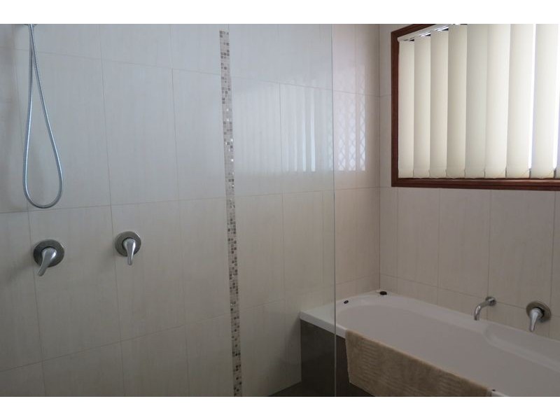 116 Hammond Street, Urangan QLD 4655