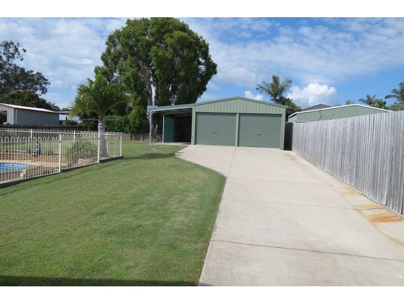 116 Hammond Street, Urangan QLD 4655
