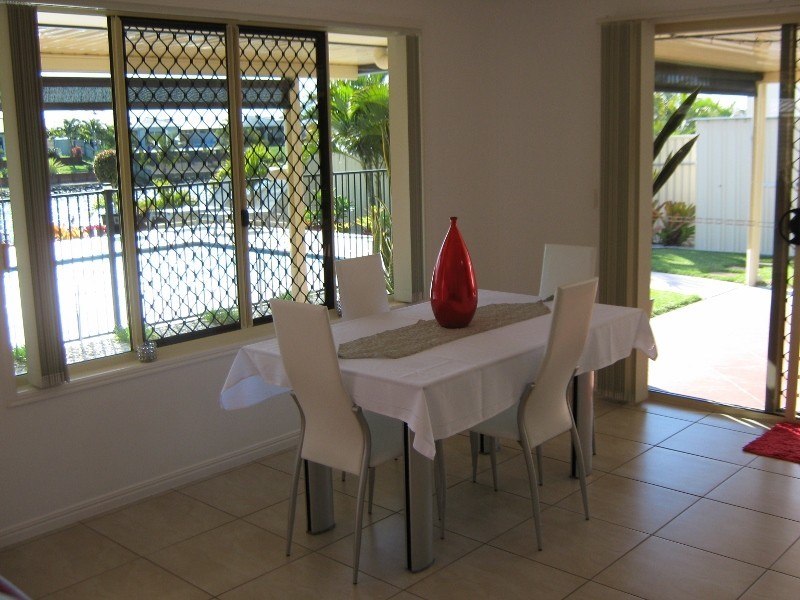 50 Earl St Vincent Circuit, Eli Waters QLD 4655